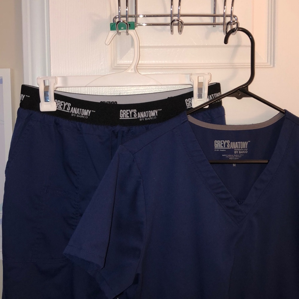 Blue Grey’s Anatomy scrubs.